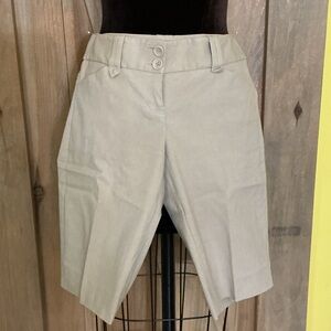 Khaki Women’s Tailored Shorts